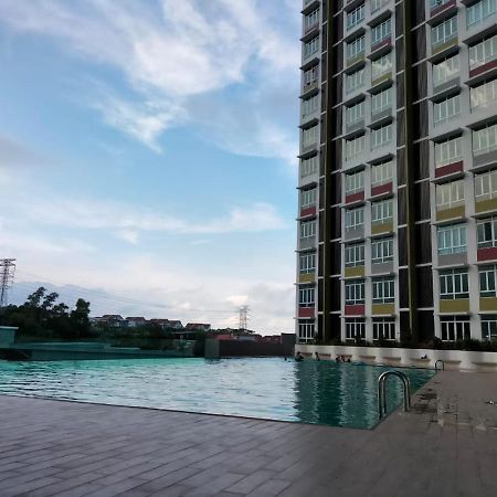 Mahkota Valley Apartment Indera Mahkota Kuantan#Netflix Esterno foto
